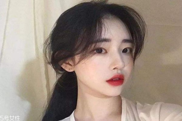 女生斜劉海有幾種類型 好看的斜劉海發(fā)型圖片 女生斜劉海有幾種類型 好看的斜劉海發(fā)型圖片