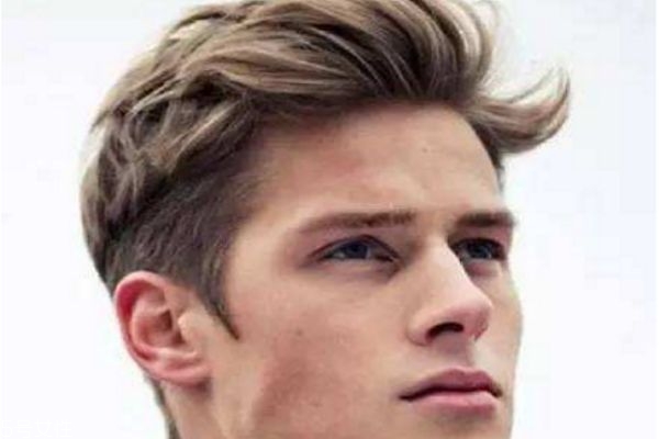 頭發(fā)少適合什么發(fā)型男 男生頭發(fā)稀少發(fā)型好看 頭發(fā)少適合什么發(fā)型男 男生頭發(fā)稀少發(fā)型好看