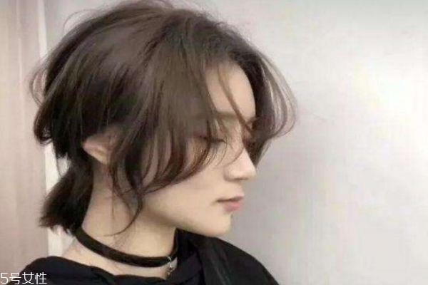 女生斜劉海有幾種類型 好看的斜劉海發(fā)型圖片 女生斜劉海有幾種類型 好看的斜劉海發(fā)型圖片