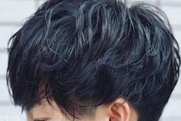 頭發(fā)少適合什么發(fā)型男 男生頭發(fā)稀少發(fā)型好看 頭發(fā)少適合什么發(fā)型男 男生頭發(fā)稀少發(fā)型好看