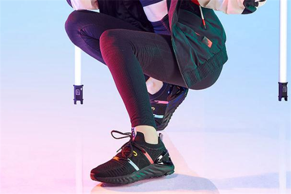 匹克態(tài)極plus開(kāi)箱測(cè)評(píng) 態(tài)極1.0plus細(xì)節(jié)評(píng)測(cè) 匹克態(tài)極plus開(kāi)箱測(cè)評(píng) 態(tài)極1.0plus細(xì)節(jié)評(píng)測(cè)