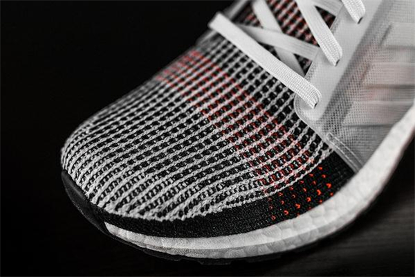 阿迪達(dá)斯ub19測評 ultraboost19腳感怎么樣 阿迪達(dá)斯ub19測評 ultraboost19腳感怎么樣