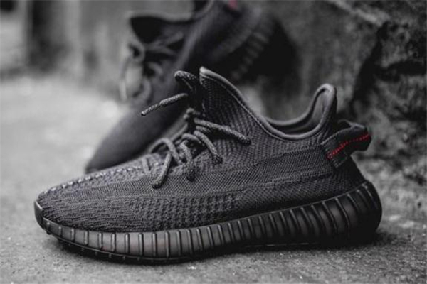 yeezy350黑天使真假對比 椰子黑天使怎么看真假 yeezy350黑天使真假對比 椰子黑天使怎么看真假