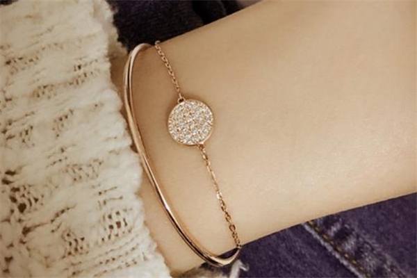 施華洛世奇手鏈容易斷嗎 佩戴要仔細 施華洛世奇手鏈容易斷嗎 佩戴要仔細