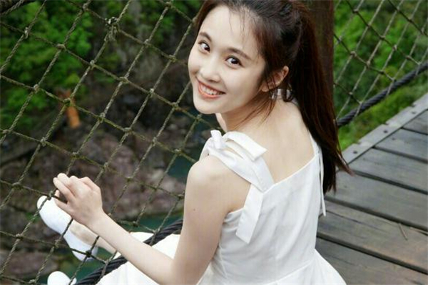 鼻骨矯正術(shù)怎么做的 鼻骨矯正手術(shù)過程 鼻骨矯正術(shù)怎么做的 鼻骨矯正手術(shù)過程