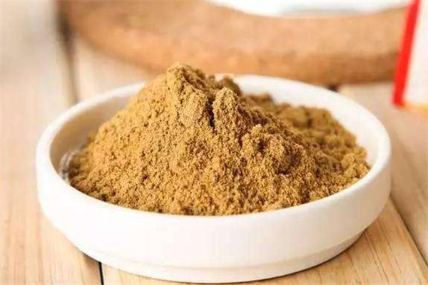 五香粉和十三香的區(qū)別 五香粉和十三香一樣嗎 五香粉和十三香的區(qū)別 五香粉和十三香一樣嗎