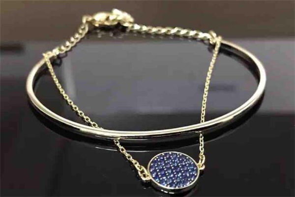 施華洛世奇手鏈怎么調(diào)節(jié)長短 長度調(diào)節(jié)方法 施華洛世奇手鏈怎么調(diào)節(jié)長短 長度調(diào)節(jié)方法