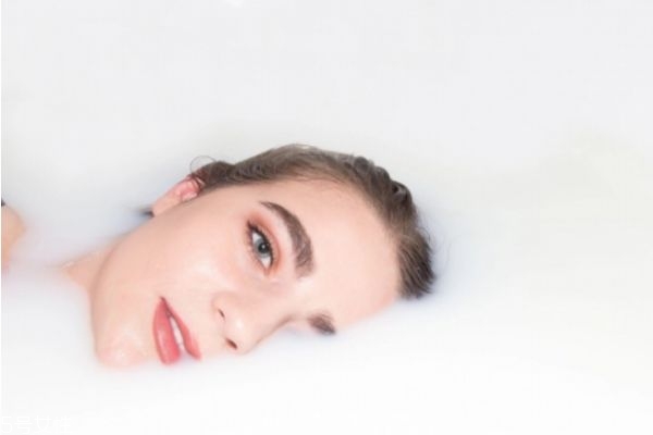 嫁接睫毛怎么洗臉 嫁接睫毛后洗臉方法 嫁接睫毛怎么洗臉 嫁接睫毛后洗臉方法