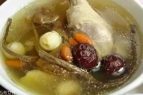 雞湯怎么做才好喝 雞湯的做法大全 雞湯怎么做才好喝 雞湯的做法大全