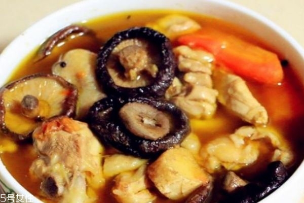 香菇燉雞湯怎么做 香菇燉雞湯的做法 香菇燉雞湯怎么做 香菇燉雞湯的做法