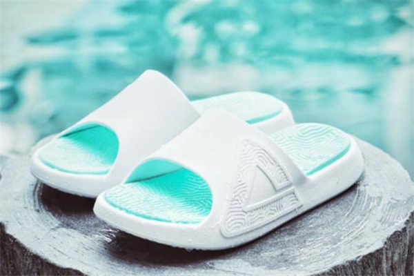 匹克態(tài)極拖鞋偏碼嗎 態(tài)極拖鞋尺碼選擇 匹克態(tài)極拖鞋偏碼嗎 態(tài)極拖鞋尺碼選擇