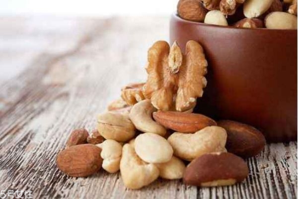 皮膚沒有光澤要吃什么 吃什么能讓臉透亮 皮膚沒有光澤要吃什么 吃什么能讓臉透亮