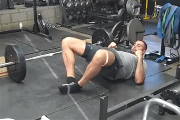 臀沖可以天天練嗎 臀沖需要每天做嗎 臀沖可以天天練嗎 臀沖需要每天做嗎