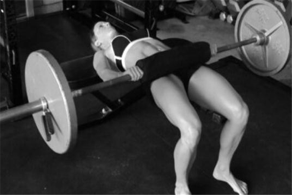 臀沖可以天天練嗎 臀沖需要每天做嗎 臀沖可以天天練嗎 臀沖需要每天做嗎