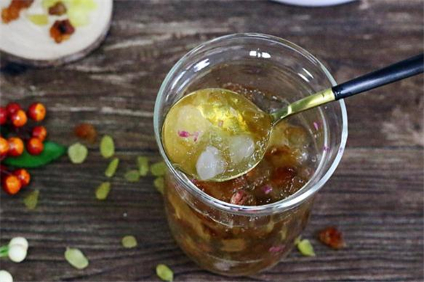 桃膠和雪燕哪個好 桃膠和雪燕的區(qū)別 桃膠和雪燕哪個好 桃膠和雪燕的區(qū)別