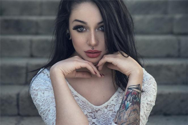 鼻中隔偏曲的危害 鼻中隔偏曲有哪些影響 鼻中隔偏曲的危害 鼻中隔偏曲有哪些影響