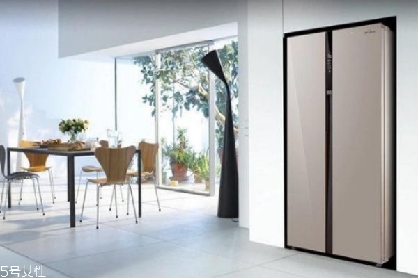 冰箱長(zhǎng)期不用如何保養(yǎng) 冰箱保養(yǎng)小技巧 冰箱長(zhǎng)期不用如何保養(yǎng) 冰箱保養(yǎng)小技巧