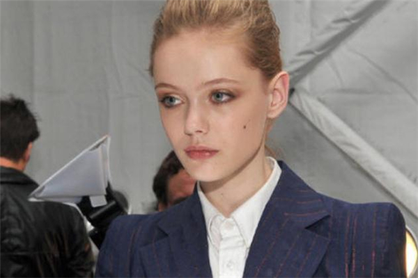 鷹鉤鼻矯正多長(zhǎng)時(shí)間恢復(fù) 鷹鉤鼻整形恢復(fù)期多長(zhǎng) 鷹鉤鼻矯正多長(zhǎng)時(shí)間恢復(fù) 鷹鉤鼻整形恢復(fù)期多長(zhǎng)