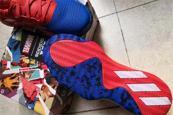 阿迪達斯米切爾一代開箱測評 米切爾蜘蛛俠配色實物 阿迪達斯米切爾一代開箱測評 米切爾蜘蛛俠配色實物