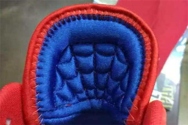 阿迪達斯米切爾一代開箱測評 米切爾蜘蛛俠配色實物 阿迪達斯米切爾一代開箱測評 米切爾蜘蛛俠配色實物