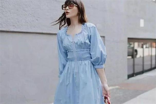 溜肩穿什么衣服好看 溜肩適合穿什么衣服 溜肩穿什么衣服好看 溜肩適合穿什么衣服