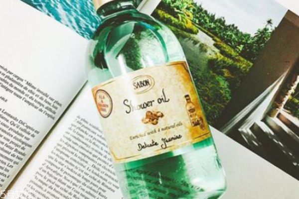 沐浴油怎么用 沐浴油的使用方法 沐浴油怎么用 沐浴油的使用方法