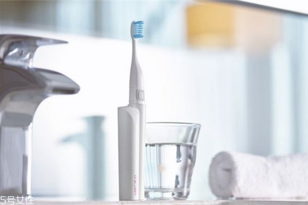 長期用電動(dòng)牙刷好不好 電動(dòng)牙刷怎么保養(yǎng) 長期用電動(dòng)牙刷好不好 電動(dòng)牙刷怎么保養(yǎng)