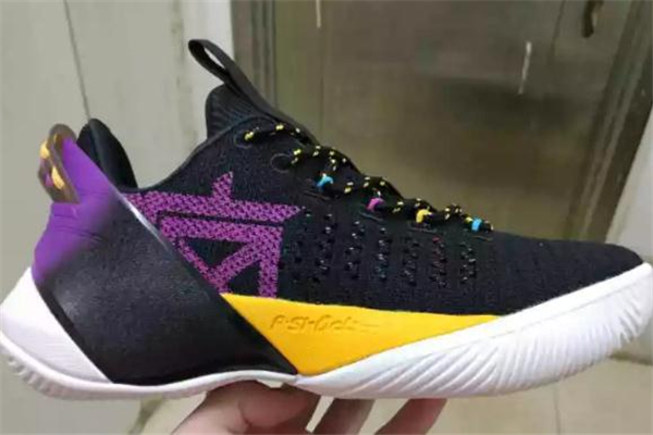 安踏要瘋3高低幫對比測評 要瘋3高幫和低幫哪個好 安踏要瘋3高低幫對比測評 要瘋3高幫和低幫哪個好