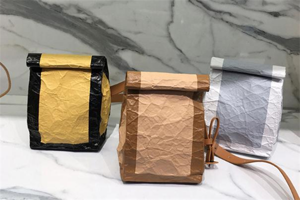 小ck牛皮紙袋包什么材質 小ck牛皮紙袋包內(nèi)襯是錫紙嗎