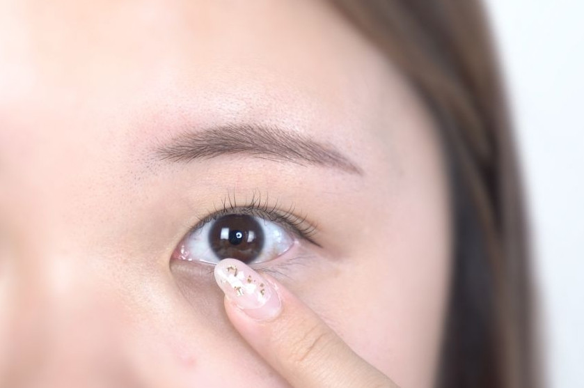 如何快速消除眼部浮腫 按壓6大穴位 如何快速消除眼部浮腫 按壓6大穴位