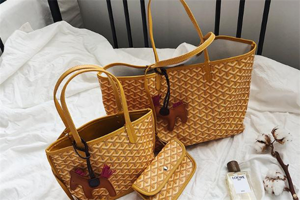 韓國(guó)狗牙包是什么牌子 韓國(guó)狗牙包包在哪買