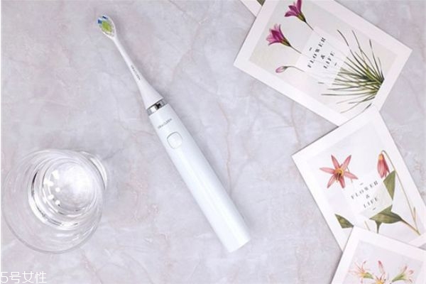 電動牙刷刷頭可以用多久 電動牙刷刷頭多久換一次 電動牙刷刷頭可以用多久 電動牙刷刷頭多久換一次