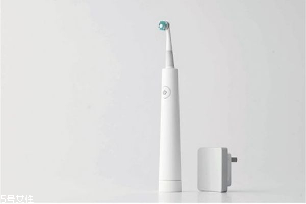 電動牙刷如何換電池 電動牙刷電池可以用多久