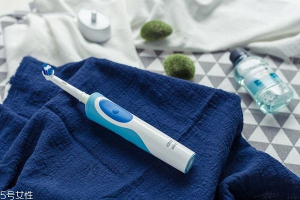 電動(dòng)牙刷歐樂b哪款好 歐樂b電動(dòng)牙刷推薦 電動(dòng)牙刷歐樂b哪款好 歐樂b電動(dòng)牙刷推薦