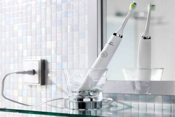 牙結(jié)石一定要洗牙嗎 自己如何去除牙結(jié)石 牙結(jié)石一定要洗牙嗎 自己如何去除牙結(jié)石