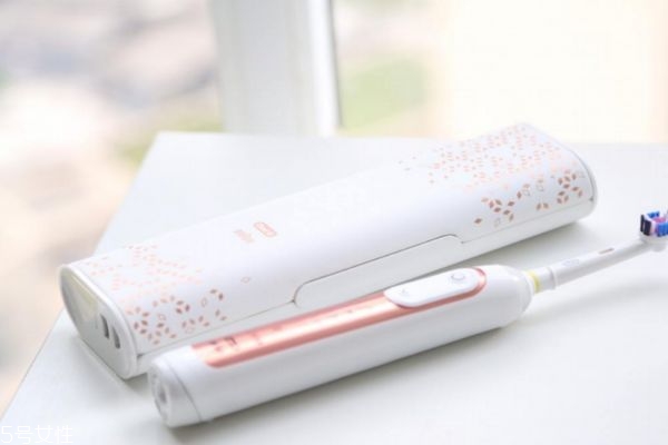 電動牙刷能美白牙齒嗎 電動牙刷能不能讓牙齒變白 電動牙刷能美白牙齒嗎 電動牙刷能不能讓牙齒變白