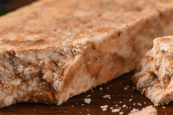 壓縮餅干是什么味道 壓縮餅干好吃嗎 壓縮餅干是什么味道 壓縮餅干好吃嗎