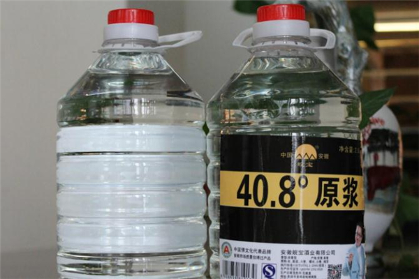 散裝白酒可以帶上火車嗎 散裝白酒屬于危險品嗎 散裝白酒可以帶上火車嗎 散裝白酒屬于危險品嗎