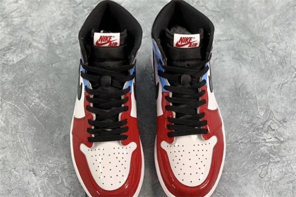 aj1北卡藍(lán)芝加哥發(fā)售時(shí)間 aj1漆皮北卡藍(lán)芝加哥拼接配色 aj1北卡藍(lán)芝加哥發(fā)售時(shí)間 aj1漆皮北卡藍(lán)芝加哥拼接配色