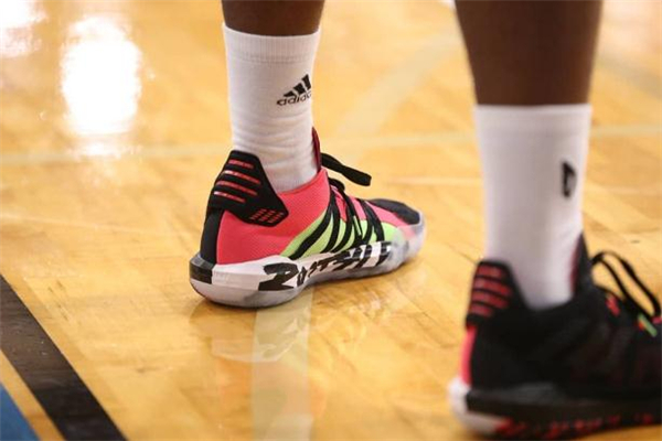 阿迪達斯利拉德6諜照 dame6配置怎么樣 阿迪達斯利拉德6諜照 dame6配置怎么樣