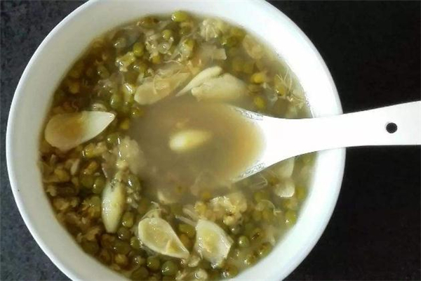 綠豆和蓮子可以一起煮嗎 綠豆蓮子湯的做法 綠豆和蓮子可以一起煮嗎 綠豆蓮子湯的做法