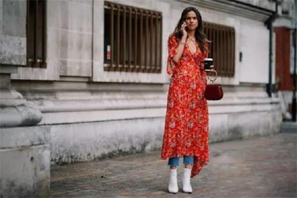 長裙怎么穿出高級感 跟時髦達人學穿搭 長裙怎么穿出高級感 跟時髦達人學穿搭