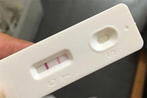 驗孕棒尿淋到顯示區(qū)還可以用嗎 驗孕棒尿淋了觀察窗準嗎 驗孕棒尿淋到顯示區(qū)還可以用嗎 驗孕棒尿淋了觀察窗準嗎