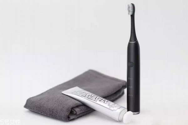 電動(dòng)牙刷哪個(gè)品牌好 如何選擇電動(dòng)牙刷
