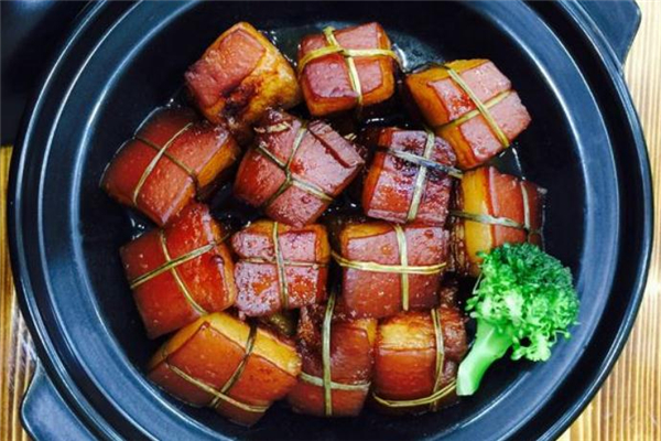 東坡肉要燉多長(zhǎng)時(shí)間 東坡肉要煮幾個(gè)小時(shí) 東坡肉要燉多長(zhǎng)時(shí)間 東坡肉要煮幾個(gè)小時(shí)