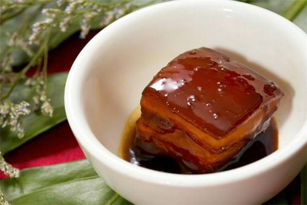 東坡肉要不要焯水 東坡肉做之前焯水多久 東坡肉要不要焯水 東坡肉做之前焯水多久