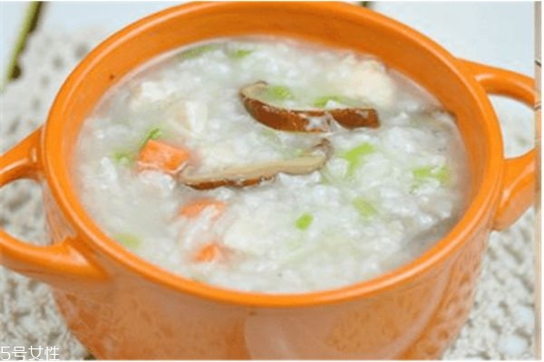 西蘭花雞肉粥的做法 美味雞肉做法大全 西蘭花雞肉粥的做法 美味雞肉做法大全