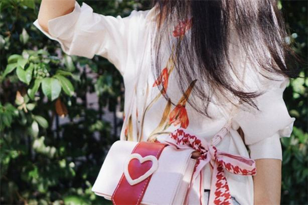 2019小ck七夕限定包包多少錢 小ck七夕限定禮盒價(jià)格 2019小ck七夕限定包包多少錢 小ck七夕限定禮盒價(jià)格