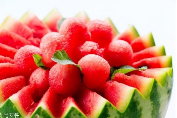 吃西瓜美白嗎 吃西瓜的不宜 吃西瓜美白嗎 吃西瓜的不宜