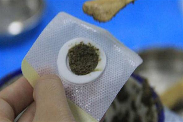 三伏貼下雨天可以貼嗎 貼三伏貼要避開(kāi)雨天嗎 三伏貼下雨天可以貼嗎 貼三伏貼要避開(kāi)雨天嗎